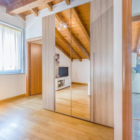 Stazione 200m - Wifi - Aria Condizionata - Smart Tv Apartment *