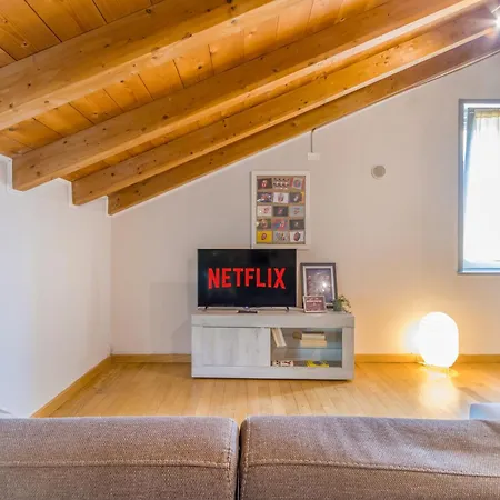 Apartment Stazione 200m - Wifi - Aria Condizionata - Smart Tv *