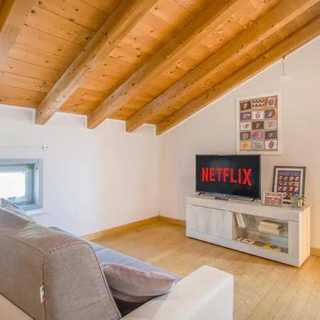 아파트 Stazione 200m - Wifi - Aria Condizionata - Smart Tv