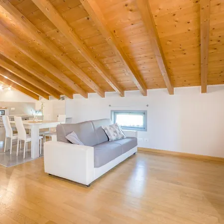 Stazione 200m - Wifi - Aria Condizionata - Smart Tv Apartment *