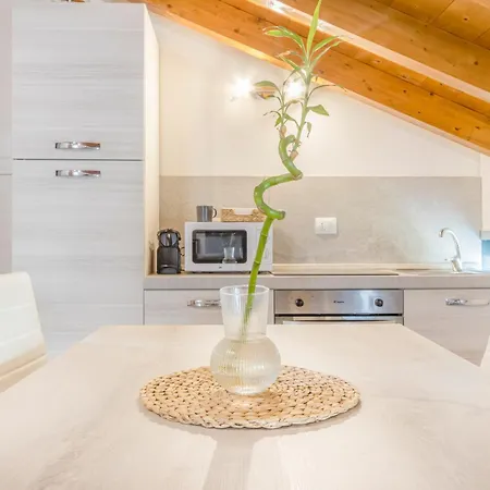 Apartment Stazione 200m - Wifi - Aria Condizionata - Smart Tv *