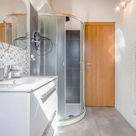 Apartment Stazione 200m - Wifi - Aria Condizionata - Smart Tv *