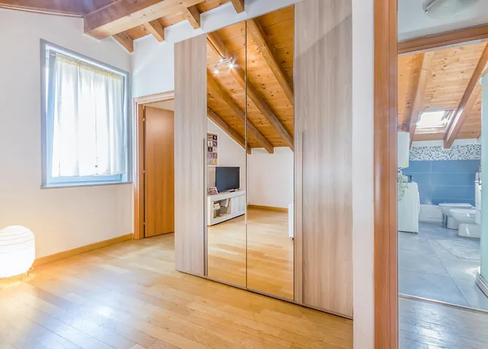 Stazione 200m - Wifi - Aria Condizionata - Smart Tv Apartment *