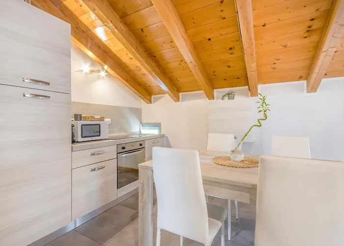 Apartment Stazione 200m - Wifi - Aria Condizionata - Smart Tv *