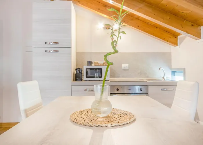 Apartment Stazione 200m - Wifi - Aria Condizionata - Smart Tv *