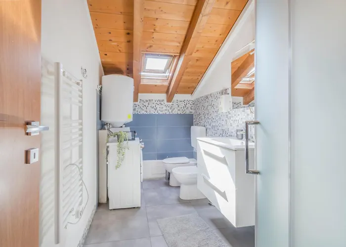 Stazione 200m - Wifi - Aria Condizionata - Smart Tv